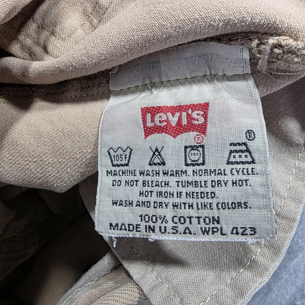 Vintage Levis 501 Jeans Mens 34x30 Khaki Button Fly Straight Made USA 501-0697